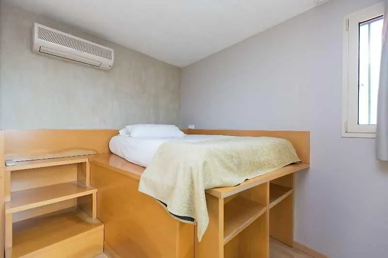 ברצלונה Ainb Born Tiradors Apartments ספרד