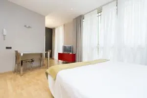 ברצלונה Ainb Born Tiradors Apartments ספרד