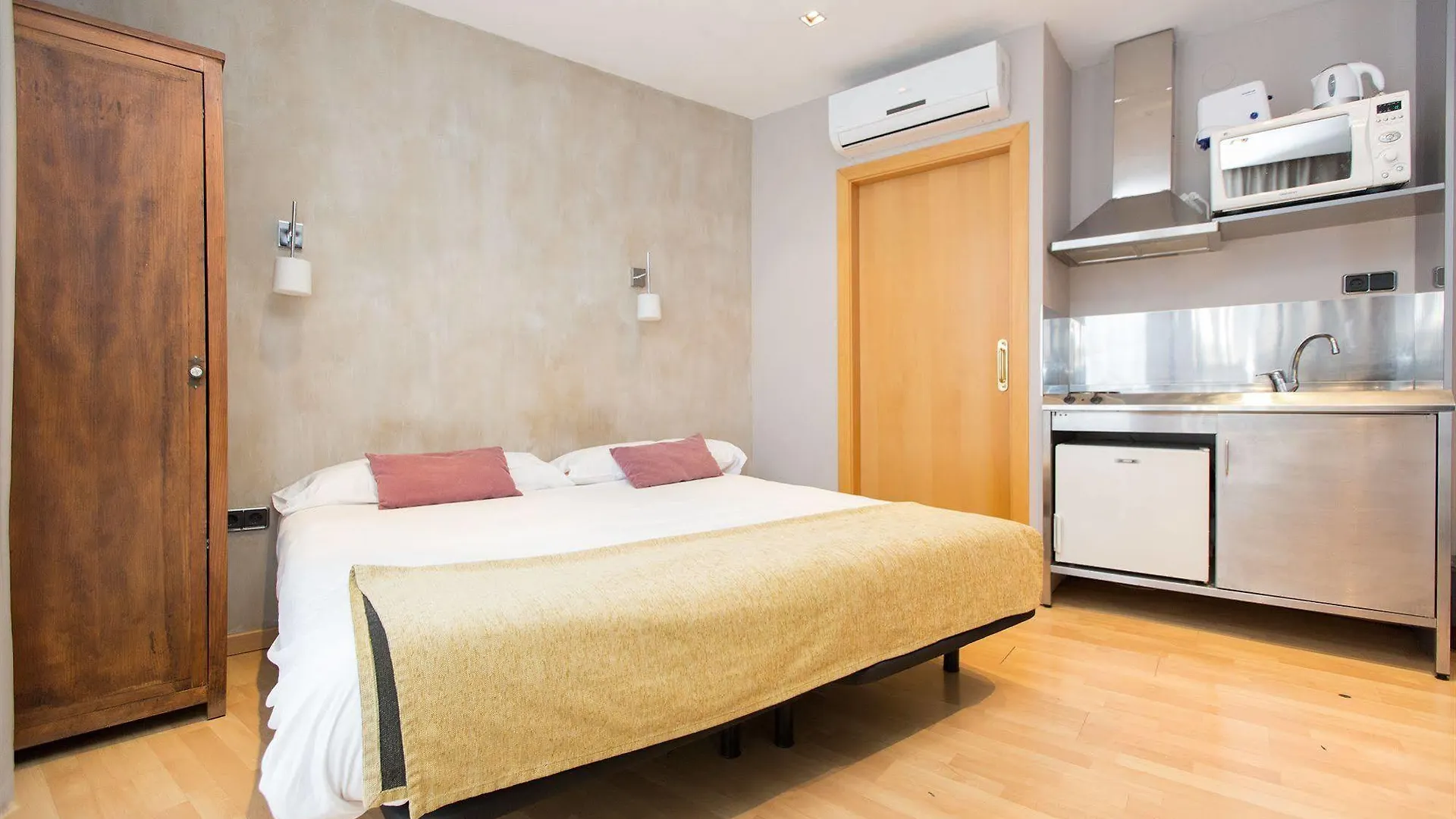 ברצלונה Ainb Born Tiradors Apartments ספרד