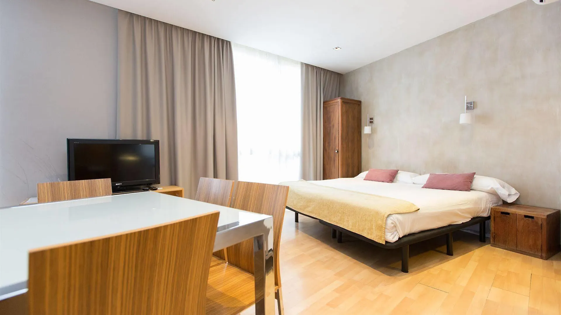 ברצלונה Ainb Born Tiradors Apartments 0*,  ספרד