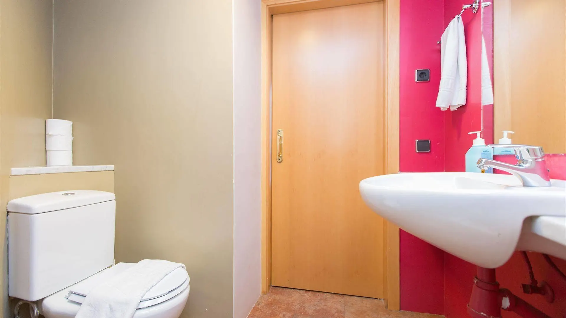 Ainb Born Tiradors Apartments Barcelona 0*,